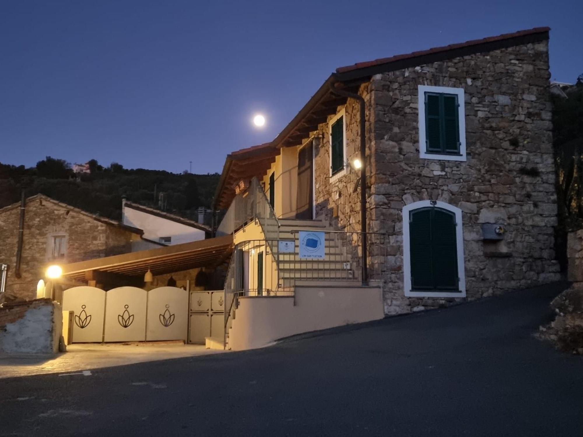 Il Nido Del Viaggiatore Vallebona Exteriér fotografie